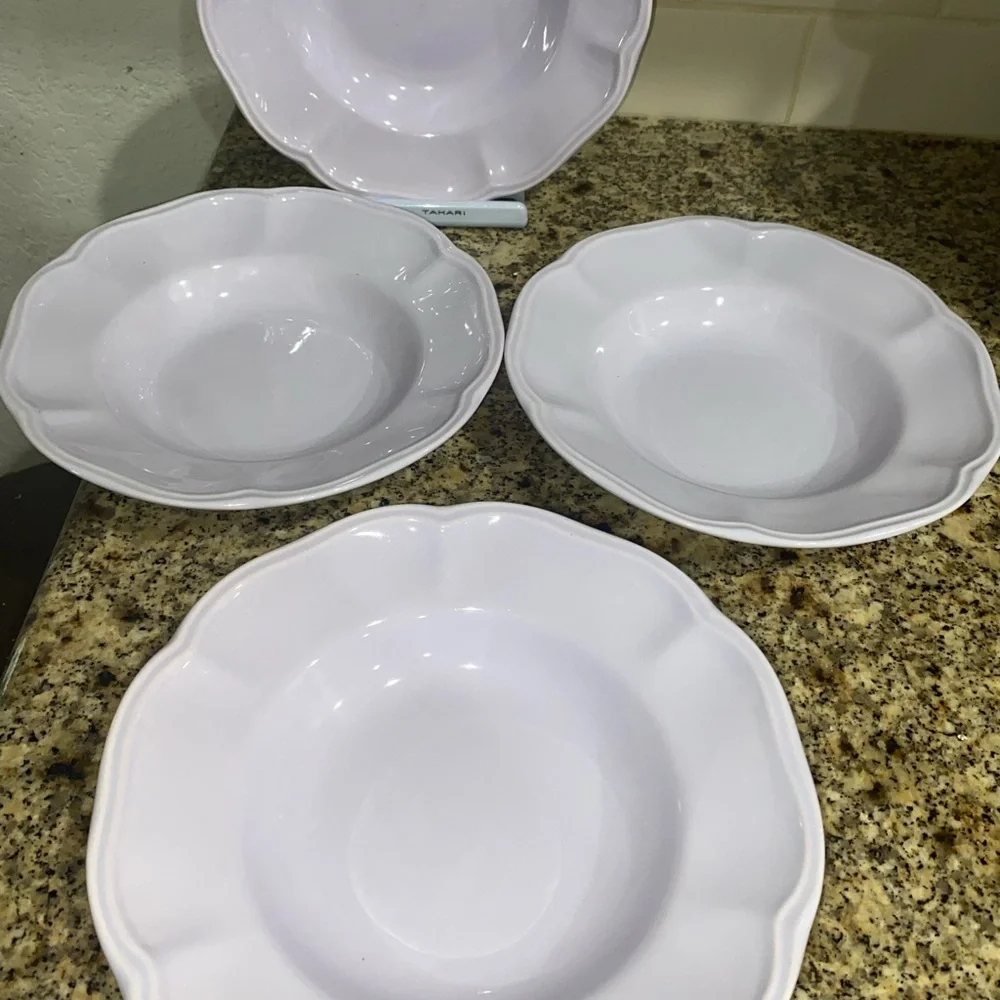 4 The Cellar Portugal Pale Lavender Embossed Scalloped Rim 9”W Dinner Bowls